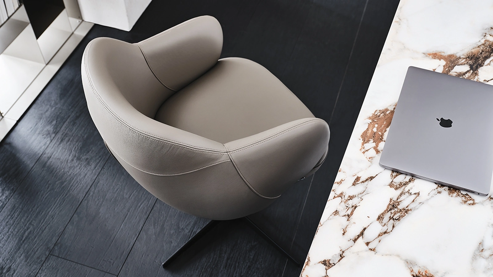 Bombè X Directional Armchair by Cattelan Italia