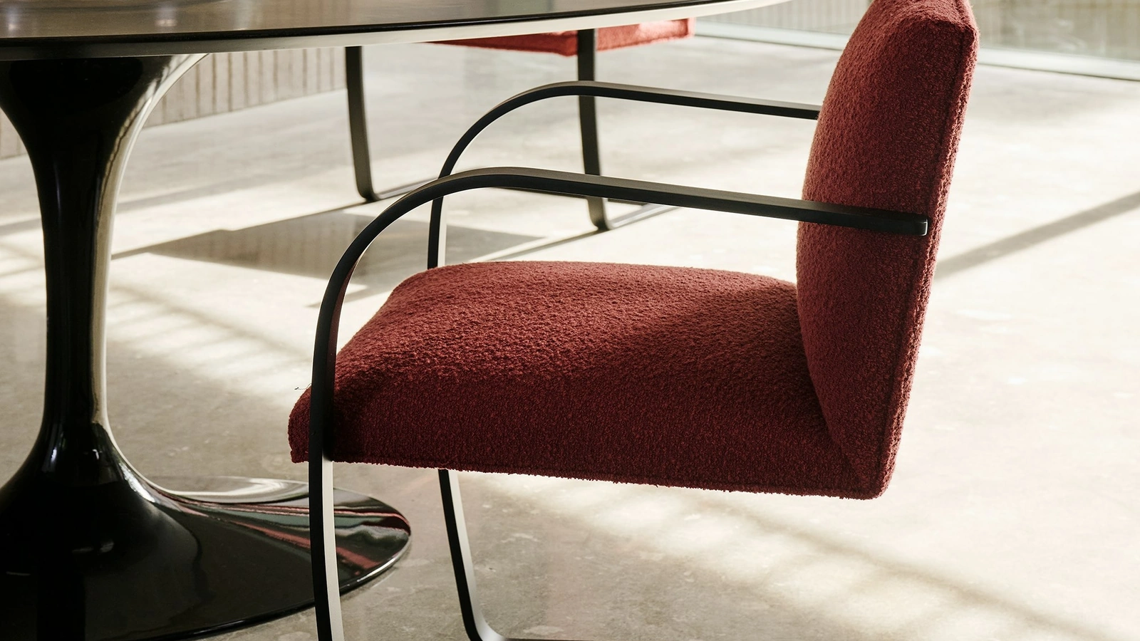 Guest Seat Brno Flat Bar Side Chair by Knoll