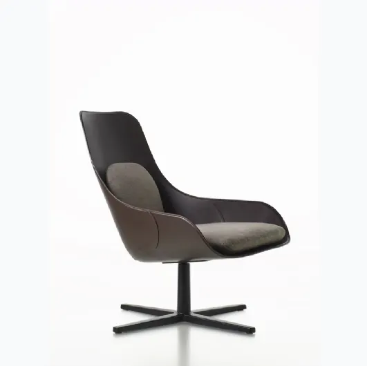 Executive armchair in Alias Violon leather.
