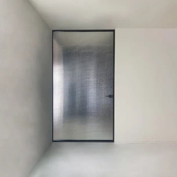 Indoor door Sherazade Pivot Plain by Glas Italia.