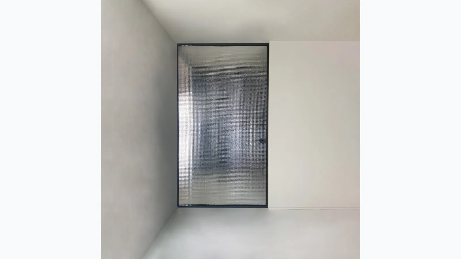 Indoor door Sherazade Pivot Plain by Glas Italia.